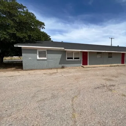 Buy this 4 bed house on 1824 East Dartmouth Street in Lubbock, TX 79403