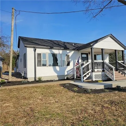 Buy this 3 bed house on 4108 New Middletown Elizabeth Road Southeast in Harrison County, IN 47160