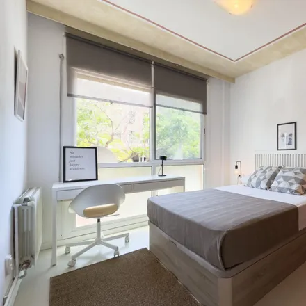Rent this 5 bed room on Carrer de Canalejas in 78-80, 08028 Barcelona