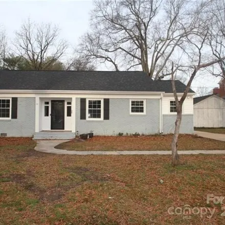 Buy this 3 bed house on 240 Juniper Street in Kings Mountain, NC 28086