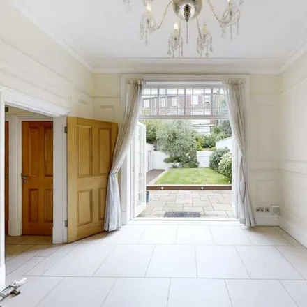 Rent this 6 bed house on 22 Loudoun Road in London, NW8 0NA