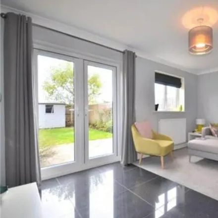 Rent this 1 bed house on Sparrowhawk Way in Bracknell, RG12 8BN