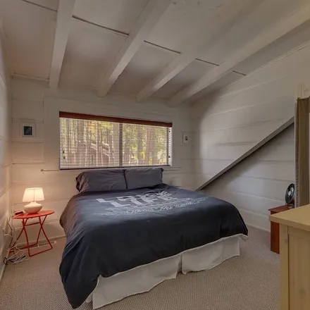 Rent this 5 bed house on South Lake Tahoe