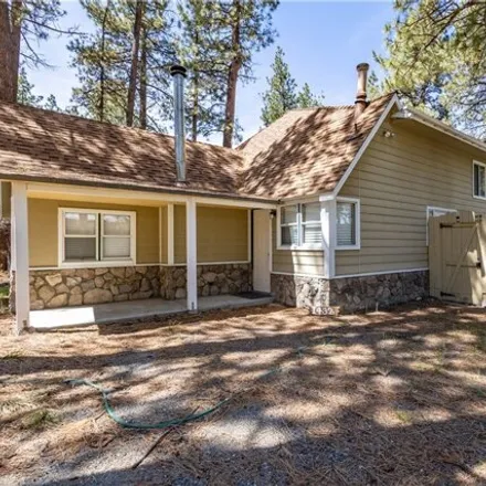Buy this 4 bed house on 1436 Oriole Road in Wrightwood, CA 92397