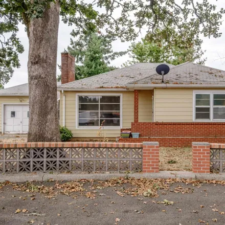 Buy this 3 bed house on McDonald's in 227 East Ellendale Avenue, Dallas