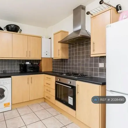 Image 4 - 19 Leopold Road, Liverpool, L7 8SP, United Kingdom - Townhouse for rent
