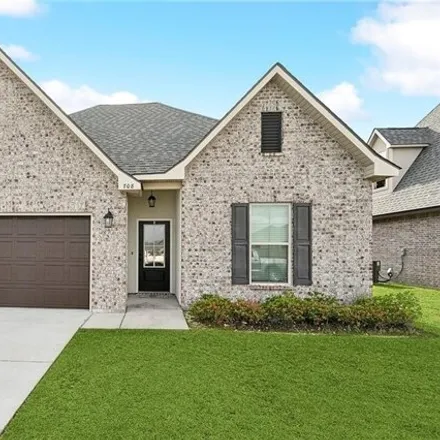 Buy this 4 bed house on Ridgefield Drive in Whisperwood Estates, St. Tammany Parish