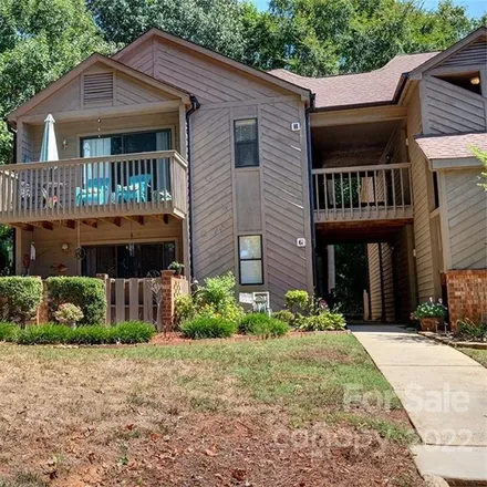 Buy this 2 bed condo on Executive Court in Lake Wylie, York County