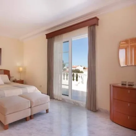 Rent this 5 bed house on Ciutadella in Vorera dels Molls, 07769 Ciutadella
