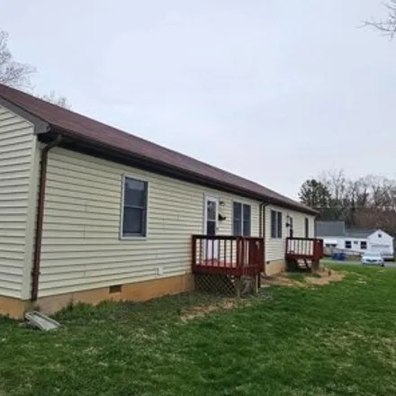 Rent this 3 bed house on 209 Walnut Street in Berryville, VA 22611