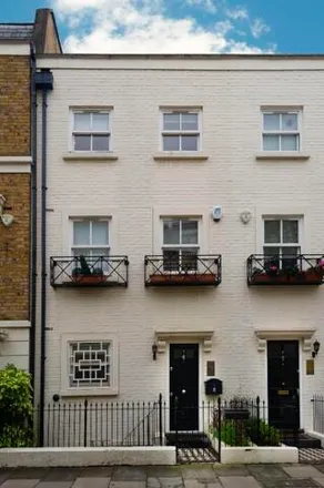 Image 2 - 17 South End, London, W8 5BU, United Kingdom - Townhouse for sale