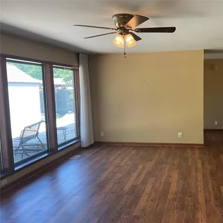 Image 2 - East 27th Place, Tulsa, OK 74114, USA - House for rent