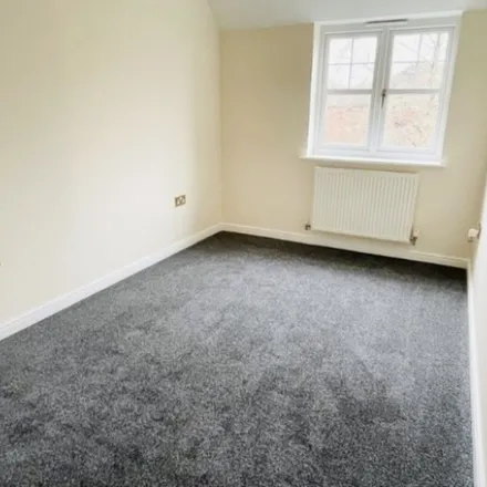 Rent this 2 bed apartment on Grasmere Road in London, SE25 4RF
