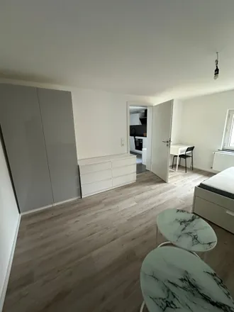 Rent this 2 bed apartment on Alt-Bornheim 66 in 60385 Frankfurt, Germany
