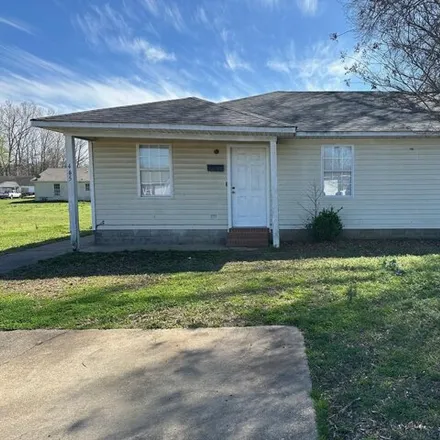 Rent this 2 bed house on 439 Otis Drive in Brownsville, TN 38012