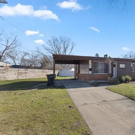 Rent this 3 bed house on 24034 Stratford Street in Oak Park, MI 48237