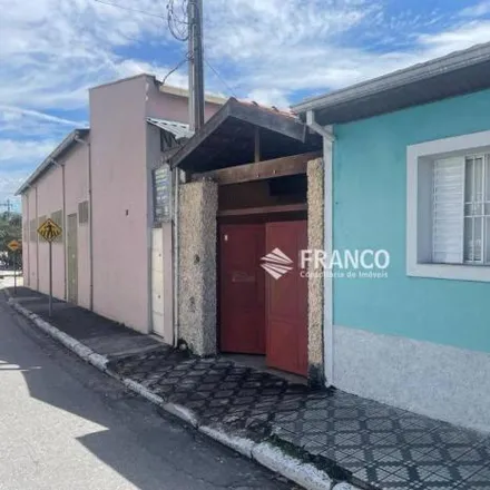 Buy this 3 bed house on Rua Isaltina Ribeiro in Estiva, Taubaté - SP