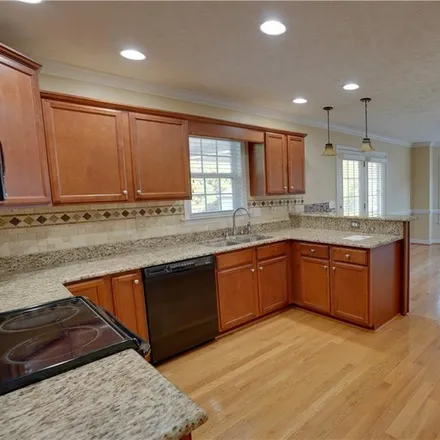 Image 7 - 3512 Sunchase Court, Fayetteville, NC 28306, USA - House for sale