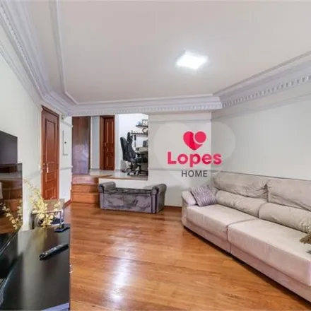 Buy this 1 bed apartment on Rua Lamenha Lins 439 in Centro, Curitiba - PR