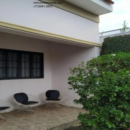 Rent this 4 bed house on Rua Cuiabá in Jardim Brasil, Catanduva - SP