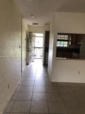 Image 1 - 6016 Shaker Wood Circle, Tamarac, FL 33319, USA - Condo for rent