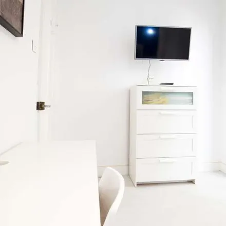 Rent this 3 bed apartment on Kevin in Calle General Concha / Concha jeneralaren kalea, 48012 Bilbao