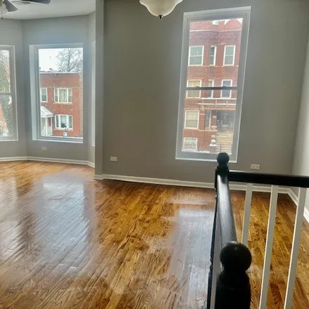 Rent this 3 bed apartment on 3237 W Pierce Ave