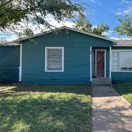 Rent this 2 bed house on Bowie Elementary in South 21st Street, Abilene