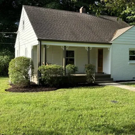 Buy this 3 bed house on 503 W Market St in Decherd, Tennessee