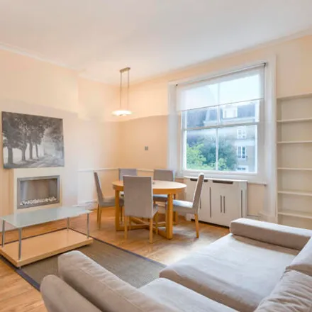 Rent this 1 bed room on 23 Abbey Gardens in London, NW8 9AR