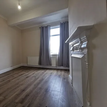 Image 4 - 25 High Road, Willesden Green, London, NW10 2TE, United Kingdom - Apartment for rent