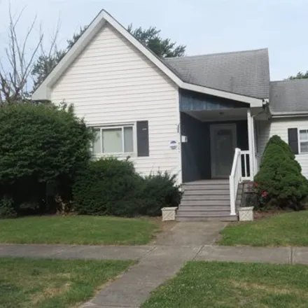 Buy this 3 bed house on 501 S Courtland St in Kokomo, Indiana