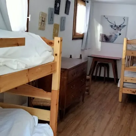 Rent this 4 bed house on 05240 La Salle-les-Alpes