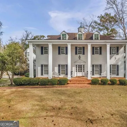 Buy this 5 bed house on 725 Main St in Blackshear, Georgia