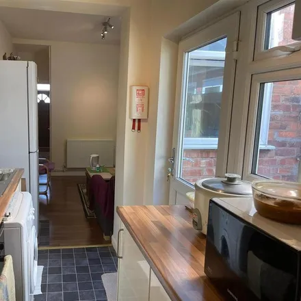 Rent this 4 bed townhouse on 41 Lottie Road in Selly Oak, B29 6JY