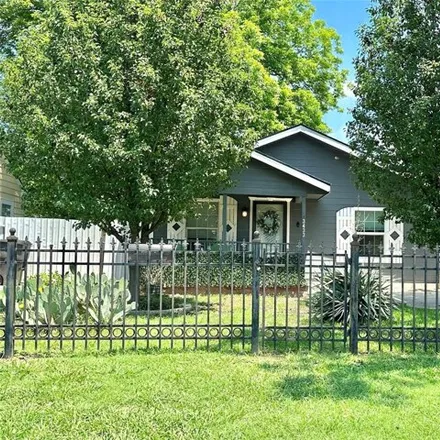 Buy this 3 bed house on 3433 Wayside Ave in Fort Worth, Texas