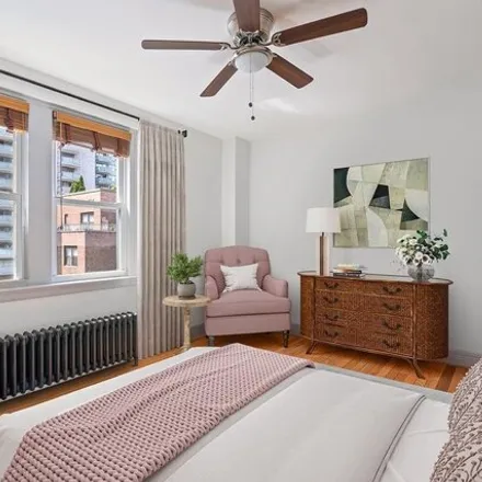 Image 5 - 322 41st Street, New York, NY 11232, USA - Apartment for sale