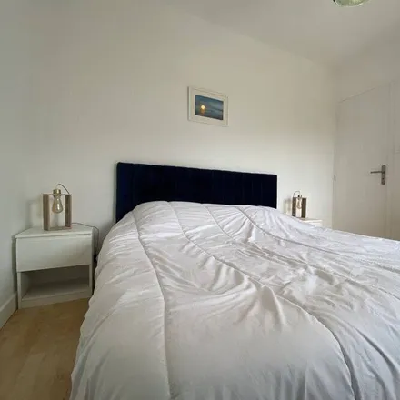 Rent this 3 bed house on Les Hôpitaux in Rue de la Moinerie, 22430 Erquy