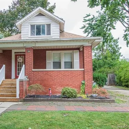 Buy this 3 bed house on 274 Euclid Street in Mount Clemens, MI 48043