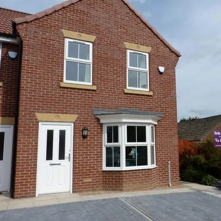 Rent this 3 bed duplex on Mulberry Gardens in Old Goole, DN14 5DG