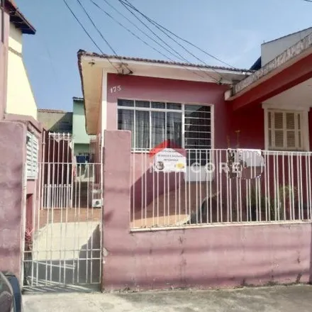 Buy this 4 bed house on Rua Presidente Delfim Moreira in Parque São Vicente, Mauá - SP