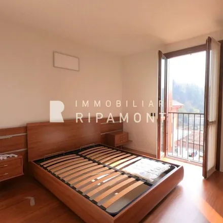 Image 3 - Via Quarto, 23900 Lecco LC, Italy - Apartment for rent