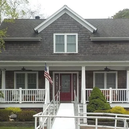 Buy this 3 bed house on 409 Montauk Highway in Brookhaven, East Moriches