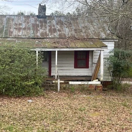 Buy this studio apartment on 131 Ledbetter Road in Carroll County, GA 30180