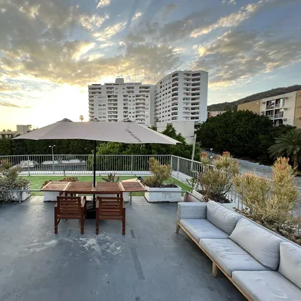 Rent this 1 bed apartment on 1735 North La Brea Avenue in Los Angeles, CA 90028