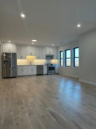 Image 3 - 65;67 Faywood Avenue, Boston, MA 02152, USA - Apartment for rent
