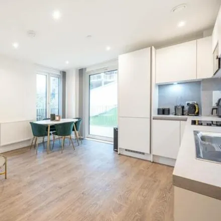 Rent this 2 bed apartment on Rosalind Close in London, NW7 1SR