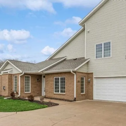 Buy this 3 bed condo on Idyllwild Drive in Iowa City, IA 52242