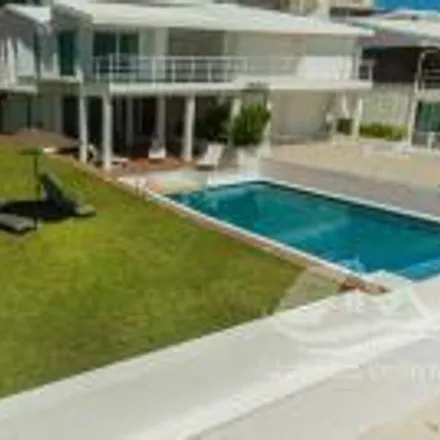 Buy this 4 bed house on Royal Solaris Cancun in Boulevard Kukulcán, Cancún
