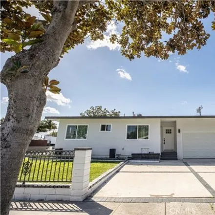 Image 2 - 531 South Roosevelt Avenue, Fullerton, CA 92832, USA - House for sale